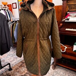 Orvis Quilted Khaki Hooded Puffer Coat